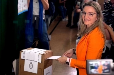 Píparo votó en La Plata: “Hay mucho robo de boletas, mucho uso de papel"