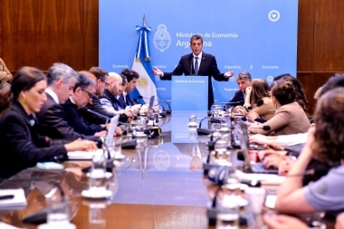 Massa adelantó los principales puntos de la gestión que hará en caso de ganar el balotaje
