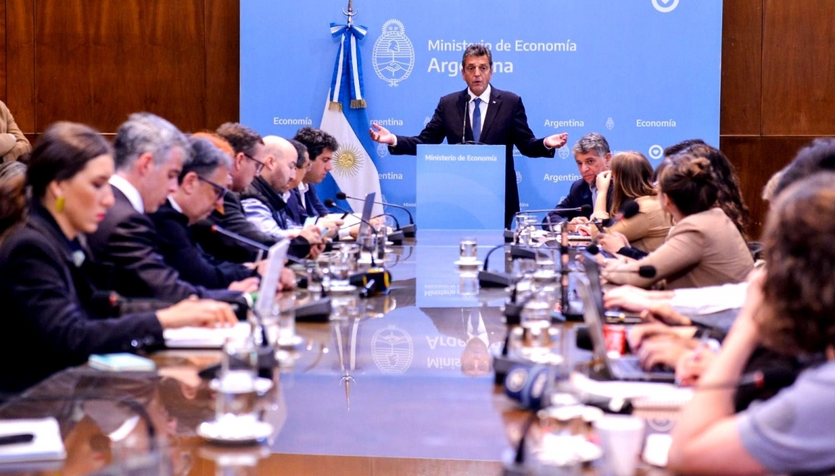 Massa adelantó los principales puntos de la gestión que hará en caso de ganar el balotaje