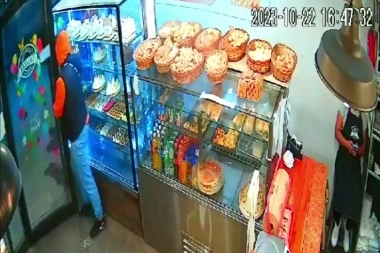 Para ellos no hubo veda: cuando se contaban los votos asaltaron una panadería de La Plata