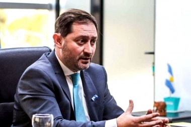 Trabajadores municipales denunciaron a intendente radical por “persecución política”