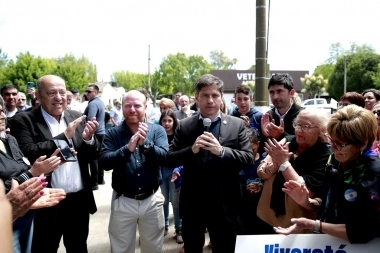 Desde Mar Chiquita, Kicillof remarcó que el próximo domingo “se vota el futuro” de la Provincia