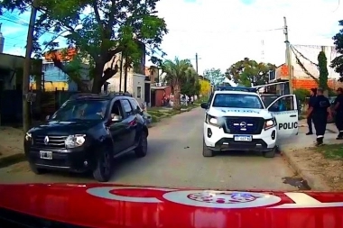 Violento detenido: agredió a su pareja y fue grabado por las cámaras de vigilancia del municipio