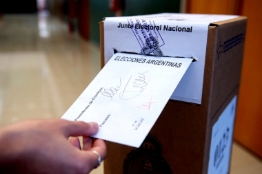 Más que en las generales: pasadas las 14, votó el 45% del padrón electoral