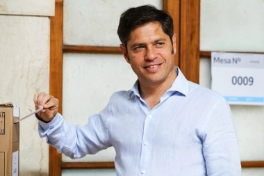 Kicillof votó: “Es fundamental que cada argentino se exprese pensando en el futuro”