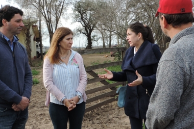 Vallejos llevó su campaña a Los Toldos: “Se le hace difícil al comerciante sostener su negocio”