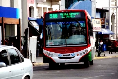 A días de dejar el municipio de Bahía Blanca, la gestión actual busca aumentar el boleto de colectivo