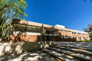 Almirante Brown destacó un récord histórico de estudiantes inscriptos en la UNAB