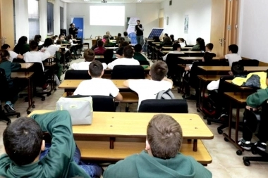 Los colegios privados exigen aumentar sus cuotas, pero la Provincia aún no los autorizó