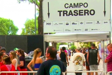 Duki en River: una pareja detenida por atentado y resistencia a la autoridad