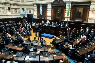 Ceremonia legislativa: entregaron diplomas a intendentes y legisladores bonaerenses electos