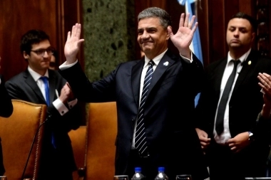 Jorge Macri juró como jefe de Gobierno porteño en la Legislatura