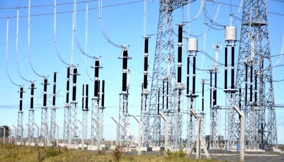 Alerta verano: cuál es el plan del gobierno bonaerense para evitar los cortes de luz
