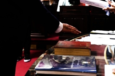 Ceremonia emotiva: así juraron los nuevos Senadores de la Provincia de Buenos Aires