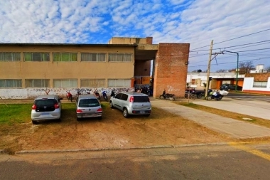 Bombas químicas: en busca de quién hace más daño al colegio, nueve personas acabaron intoxicadas