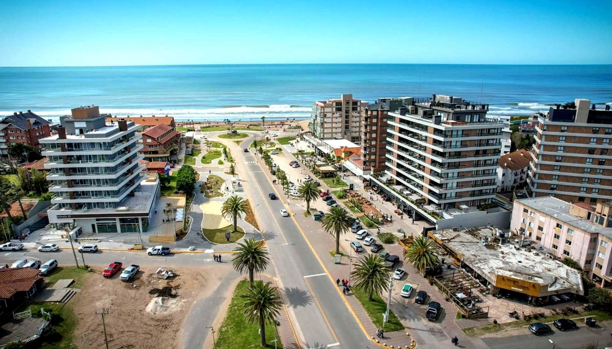 Los intendentes de la costa bonaerenses se preparan para el verano en medio de la incertidumbre