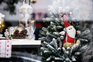Comienzan los preparativos para la noche de regalos y la gala de las vidrieras
