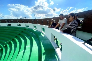 Cantero inspeccionó los trabajos de remodelación del Anfiteatro Municipal “Homero Manzi”