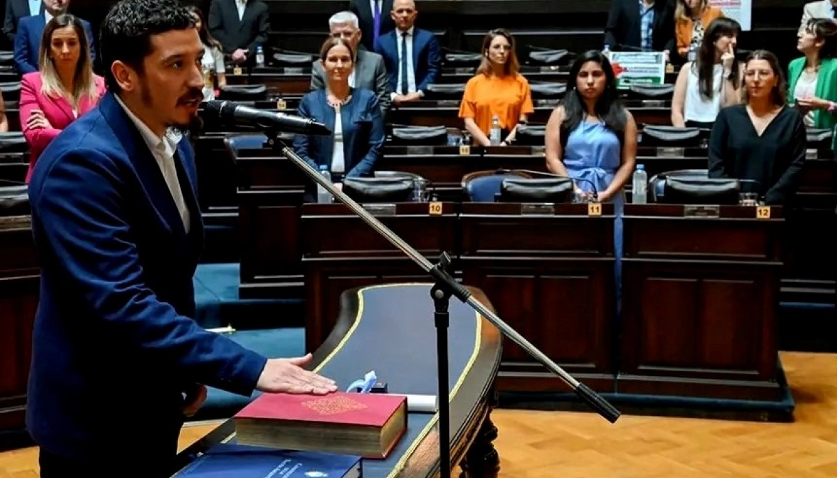 Moreno mostró sus proyectos legislativos contra el “ajustazo” y elogió la labor de Sujarchuk en Escobar