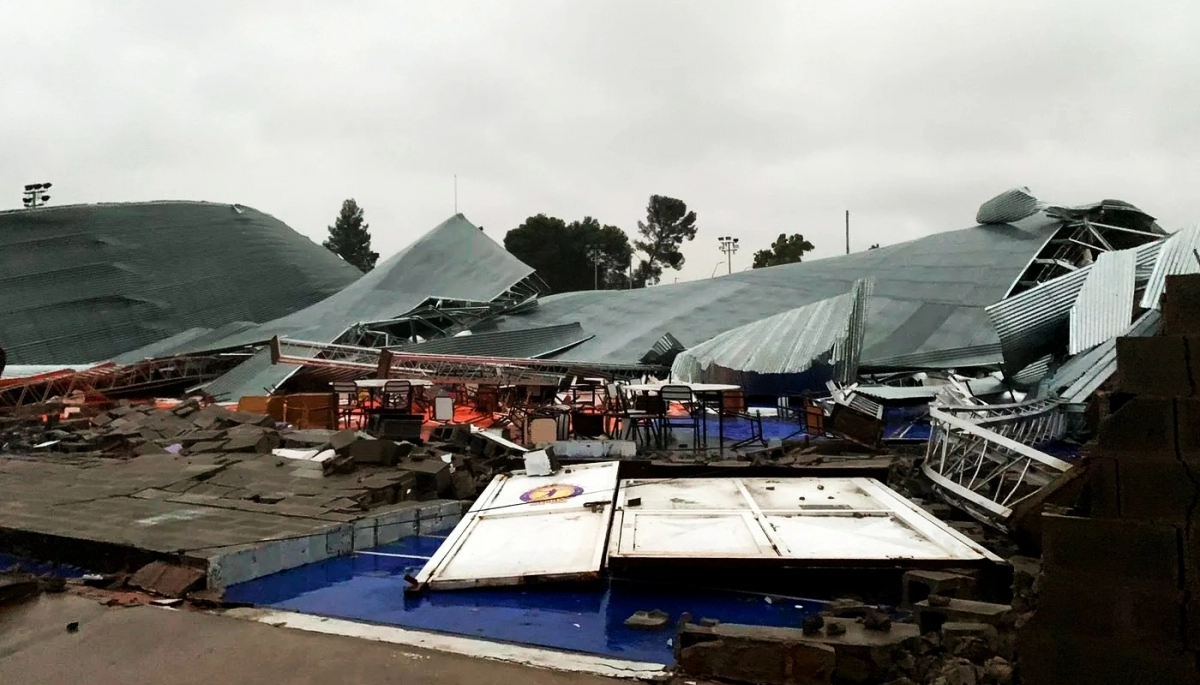 Feroz temporal en Bahía Blanca: la tormenta dejó 13 muertos y más de 14 heridos