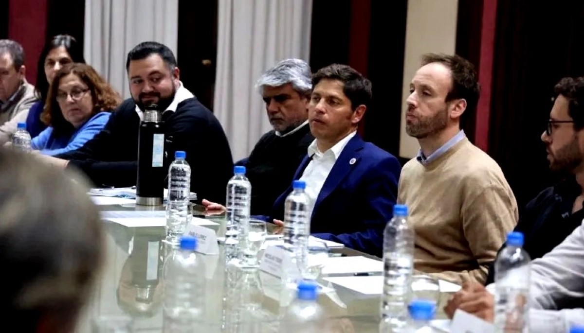 Previo al DNU de Milei, Kicillof recibió a gremios bonaerenses para evaluar el pedido de paritarias