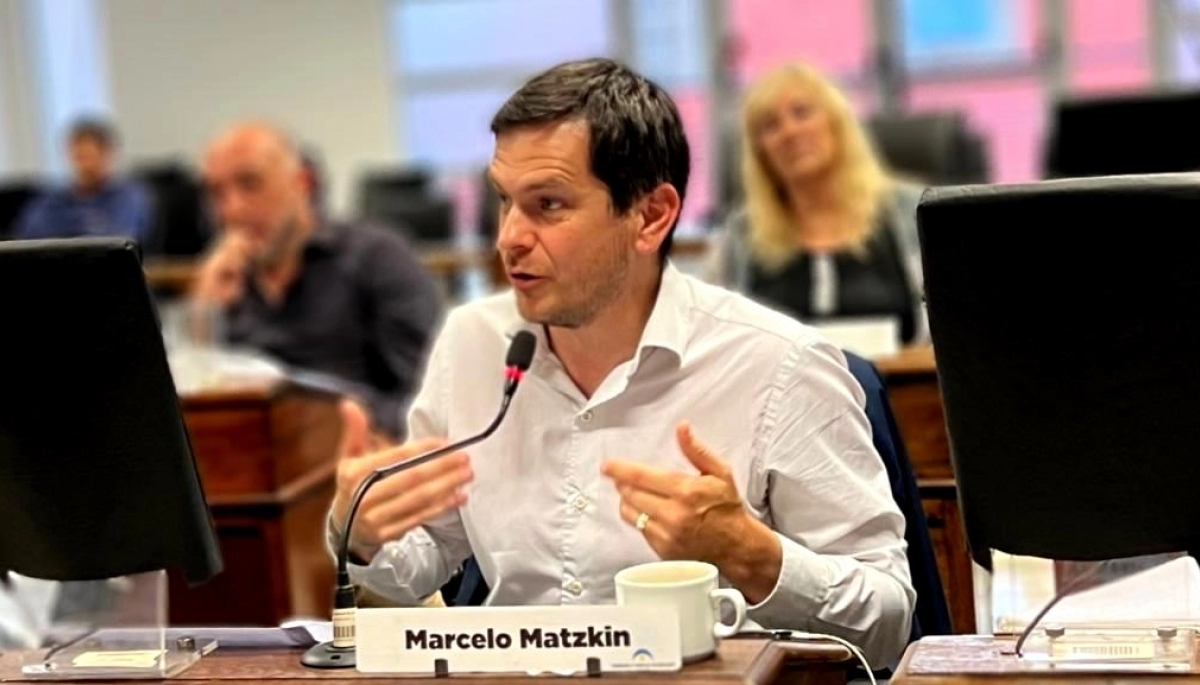 Luego del Decretazo de Milei, un intendente del PRO se recortó el 33% de su salario
