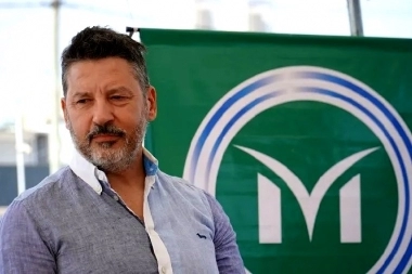 Intendente de Merlo salió a desmentir versiones sobre un supuesto viaje a Estados Unidos