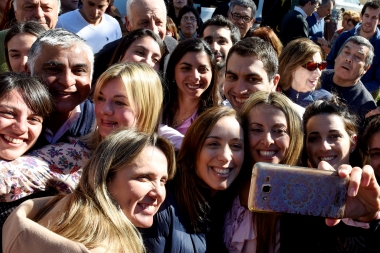 Vidal y Gladys González recorrieron el Interior: "Estar cerca no es algo que hacemos en campaña"