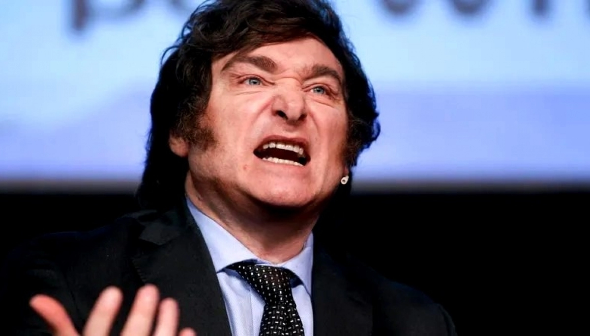 Milei tildó de “estúpidos” a los diputados y defendió la inflación del 30%: “Es un numerazo”