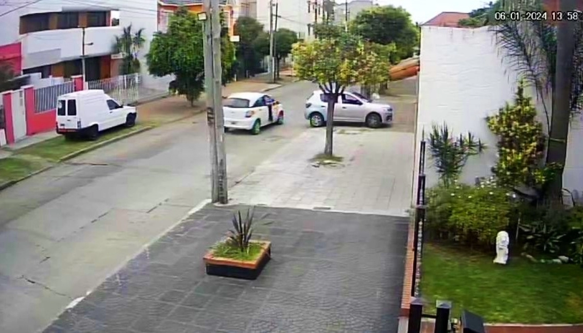 En la calle donde balearon al hijo de un dirigente de Vélez, robaron otro auto a mano armada