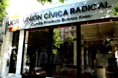 En coincidencia con Milei, el radicalismo bonaerense pidió por la boleta única de papel