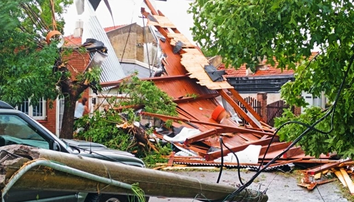 Otro aterrador temporal en la Provincia: destrozos, granizo y un tornado en Miramar