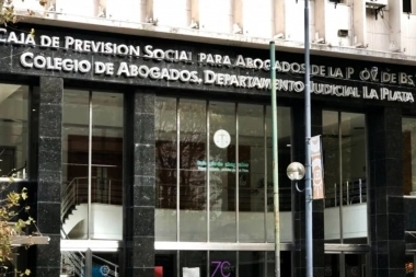 Con una carta a legisladores, los abogados bonaerenses rechazaron el DNU de Milei