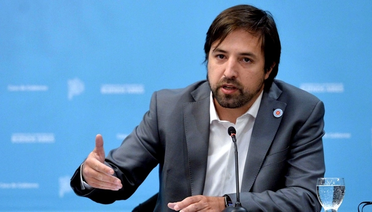 Salud privatizada en Pellegrini: Kreplak garantizó que Provincia no cobrará “nunca” el servicio