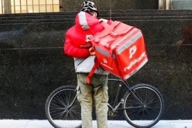 Por el teléfono celular, motochorros balearon a un delivery y le destrozaron una pierna