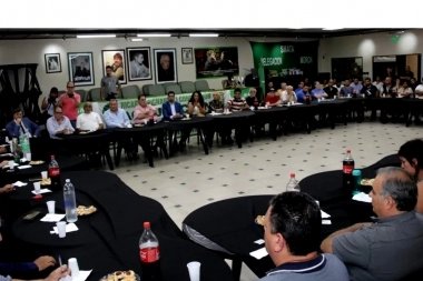 Con la mira en el paro del 24, en Morón se realizó la primera “Mesa de Resistencia”