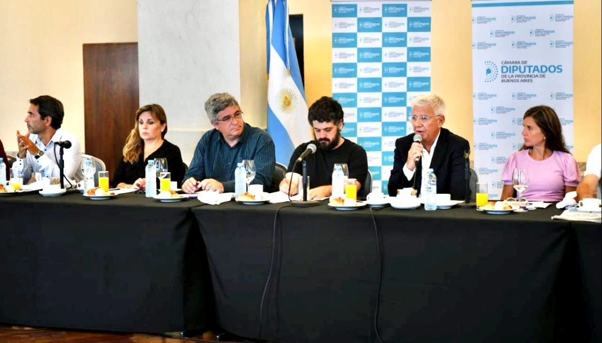 Ministro de Kicillof se reunió con el sector pesquero y manifestó su rechazo a la Ley Ómnibus