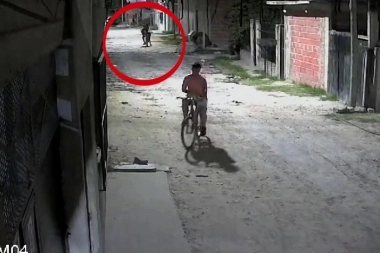 Dos amigas que caminaban por el barrio fueron víctimas de veloces "bicichorros"