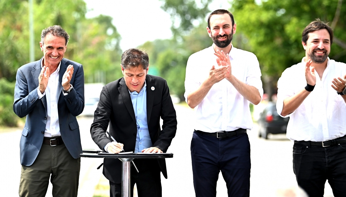 Kicillof inauguró obras en Hurlingham y volvió a apuntar contra el ajuste de Milei
