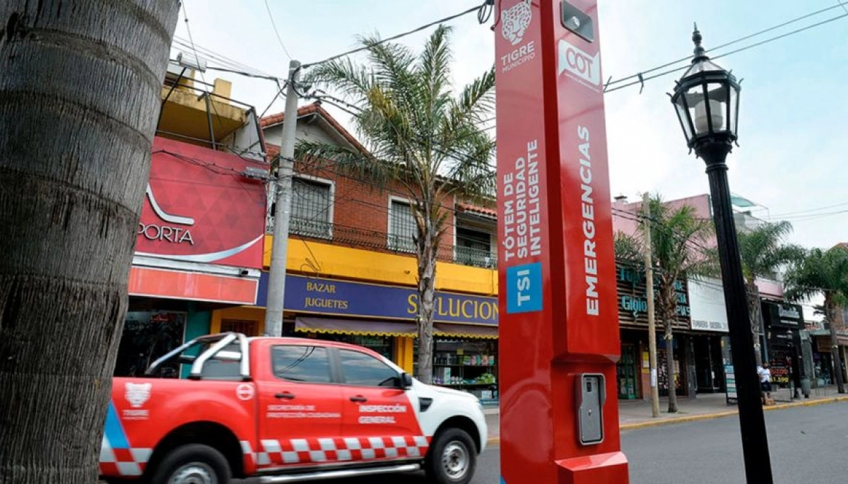 Intentó robar en un depósito, lo detectaron con las cámaras y lo arrestaron cuando escapaba a la carrera