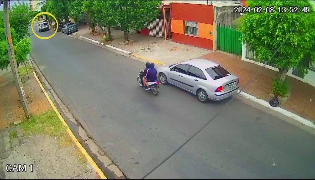 Un día después de una brutal entradera y en la misma cuadra, motochorros armados robaron una camioneta
