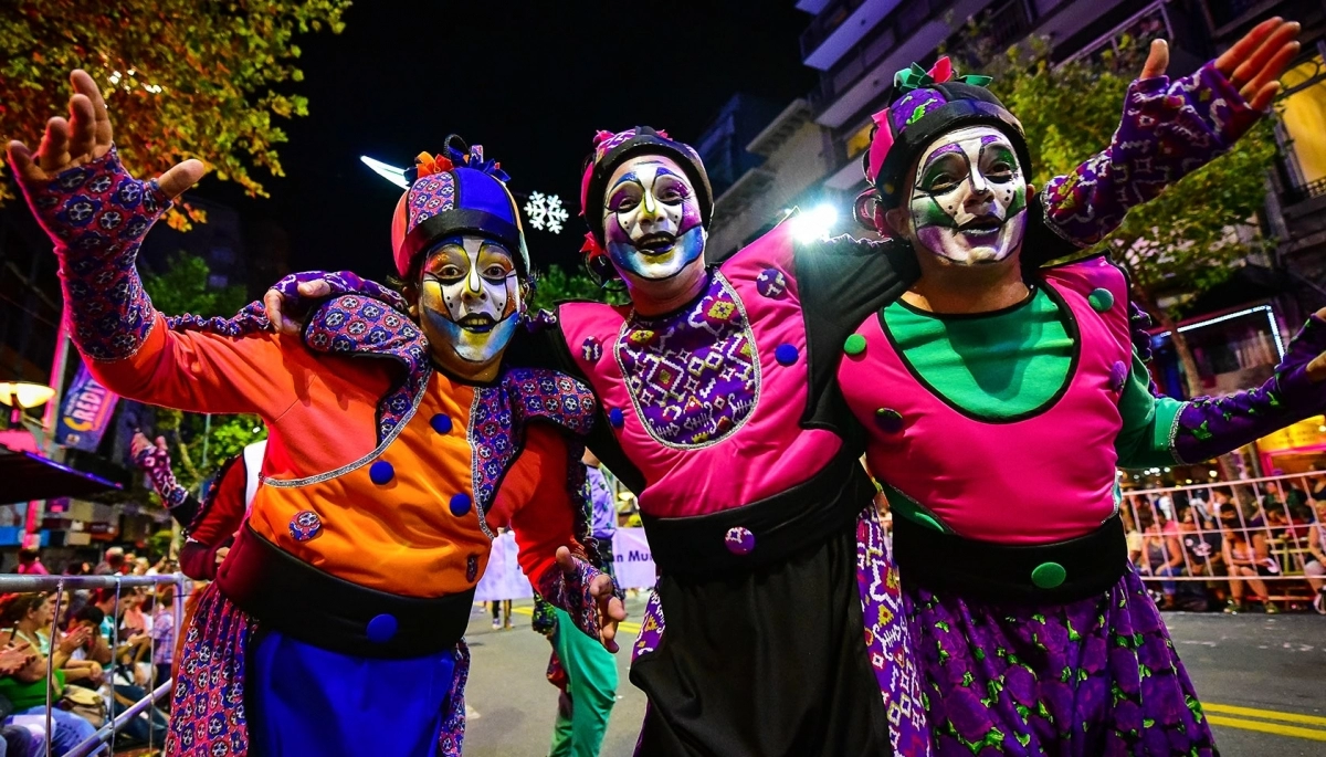 Dioses, religiones, fiestas y hambre: ¿Cuál es la historia de los carnavales?