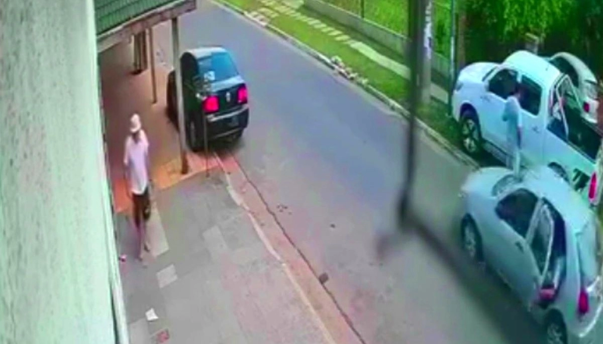 Raid criminal: banda de jóvenes robó una 4x4, horas antes quedaron grabados en un estrepitoso fracaso