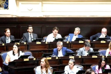 La pulseada por la deuda: los libertarios ponen paños fríos al proyecto de endeudamiento de Kicillof