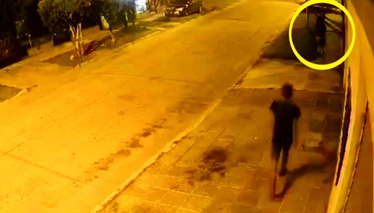 "Dame el celular": al amanecer y cuando iba a trabajar, un salvaje la golpeó y arrastró por el aparato