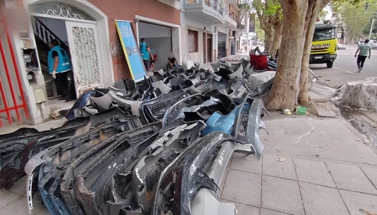 Clausuraron talleres para autos y secuestraron centenares de autopartes sospechosas