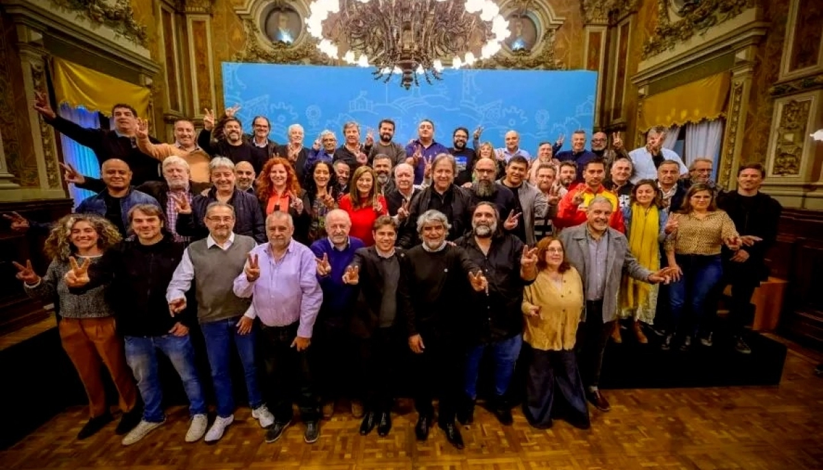 Para reafirmar el apoyo de los movimientos sociales, Kicillof creó un Instituto para cooperativas