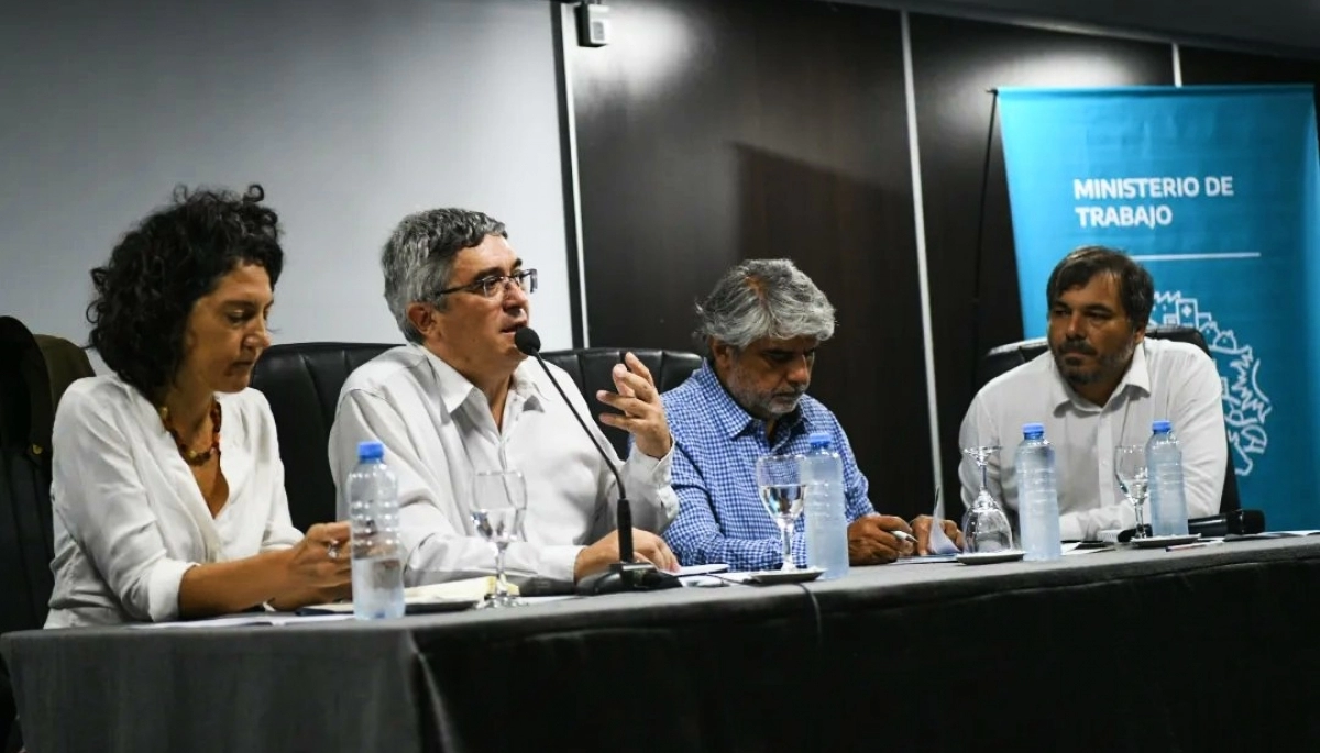 Correa y Javier Rodríguez trabajan en acciones contra el trabajo infantil en la Provincia