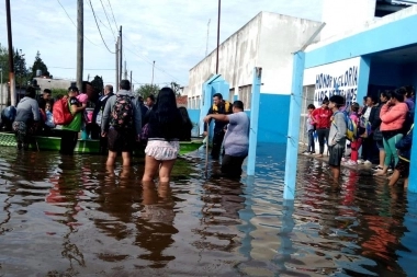 Frente a las fuertes tormentas, qué medidas tomará la Provincia con el dictado de clases