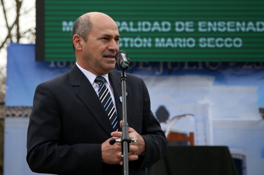 Secco tildó a Cambiemos de "ridículo" y los acusó de "ocultar la voluntad popular"